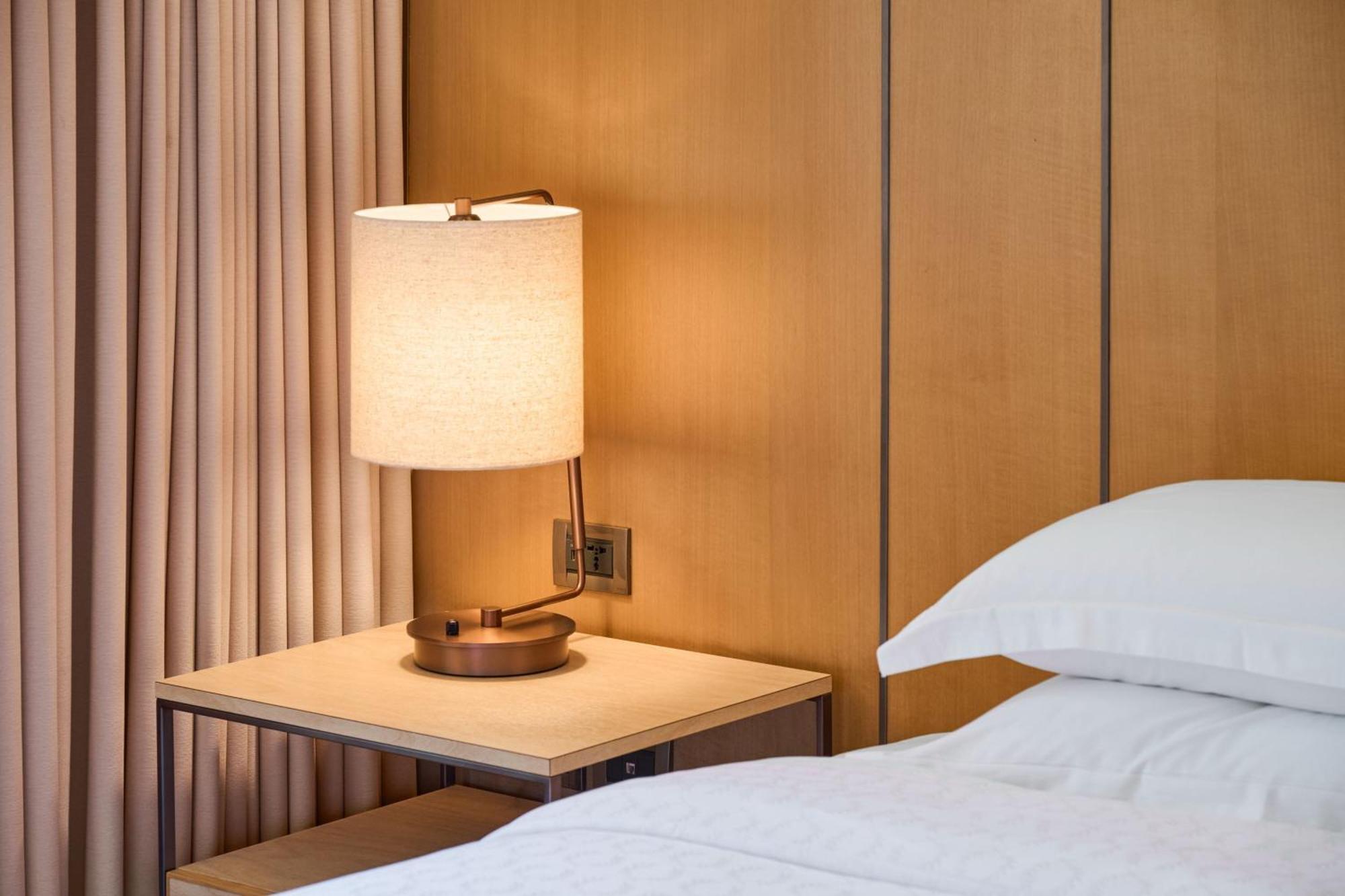 Sheraton Grand Taipei Hotel Bagian luar foto